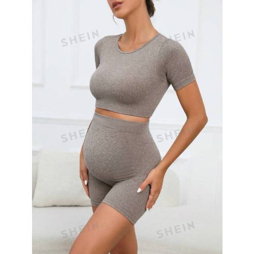 SHEIN Maternity Solid Crop Tee & Biker Shorts Set