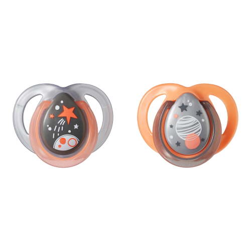 Tommee Tippee Night Time Glow in the Dark Pacifiers, Symmetrical Design, BPA-Free Silicone Binkies, 0-6m, 2-Count, Colors and Designs May Vary