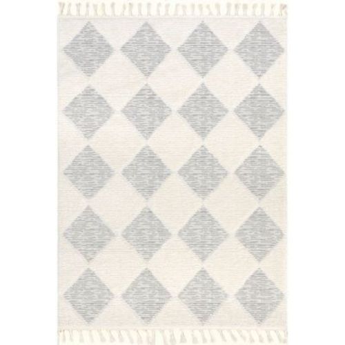 Nuloom Marissa High/Low Diamond Tassel Area Rug, 5' 3" x 7' 6", Off White