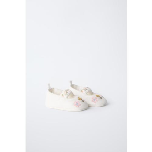 EMBROIDERED COTTON BOOTIES