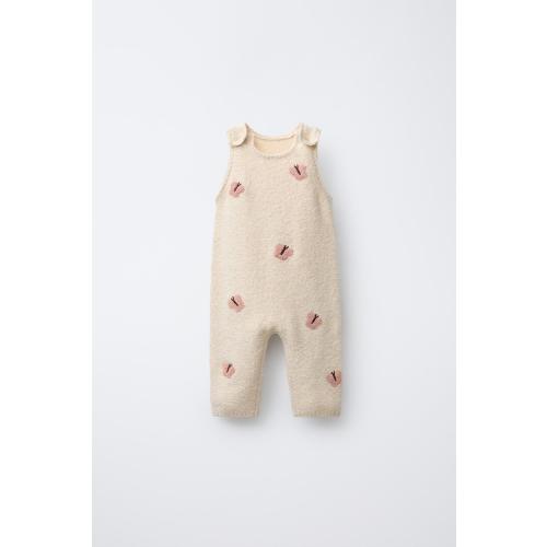 EMBROIDERED BUTTERFLY KNIT OVERALLS - Light beige | ZARA United States