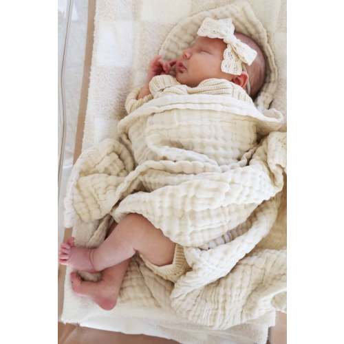 Organic Cotton Muslin Swaddle | Vanilla