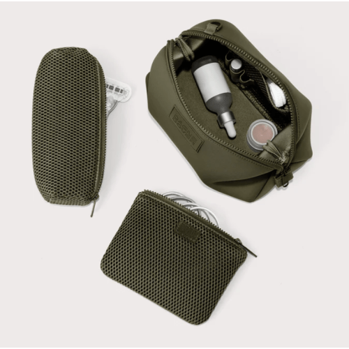 Hunter Toiletry Bag in Onyx, Large