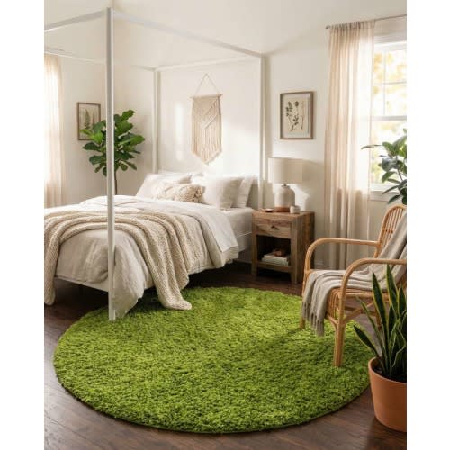 Grass Green 7' x 7' Solid Shag Round Rug | Rugs.com
