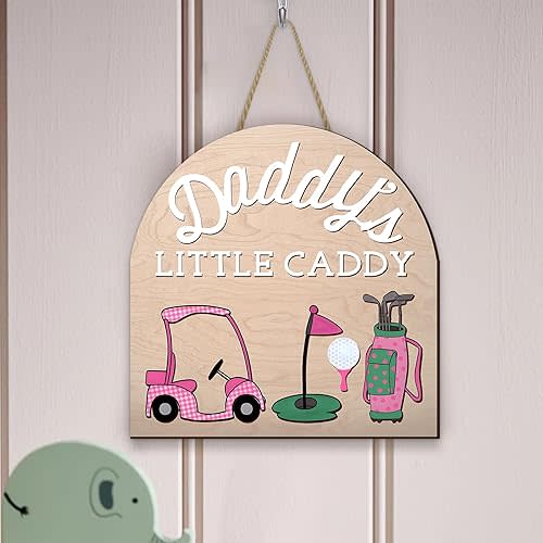 EyMzcod Pink Golf Wooden Wall Decor Sign Baby Girls Gift, Funny Golfing Daddy’s Little Caddy Decorative Wall Sculpture Door Hanger, Toddler Kid Room Nursery Bedroom Playroom Wood Hanging Decoration