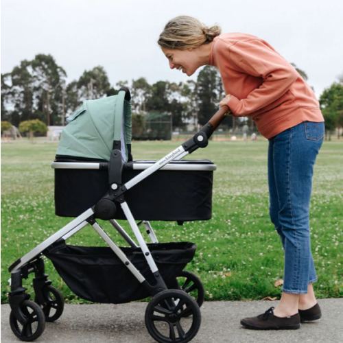 Bassinet + Bassinet Stand