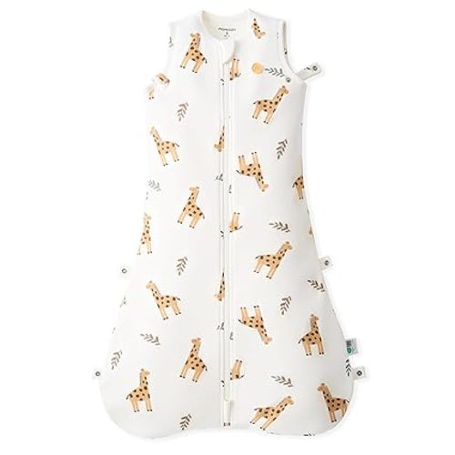 Momcozy Sleep Sack for Baby 0-6 Months, 1.5 TOG Baby Wearable Blanket with Supportive Plush Filling, Two-Way Zipper for Easy Diaper Changes, Snap-Fit Design for Growing Babies, Small, Giraffe