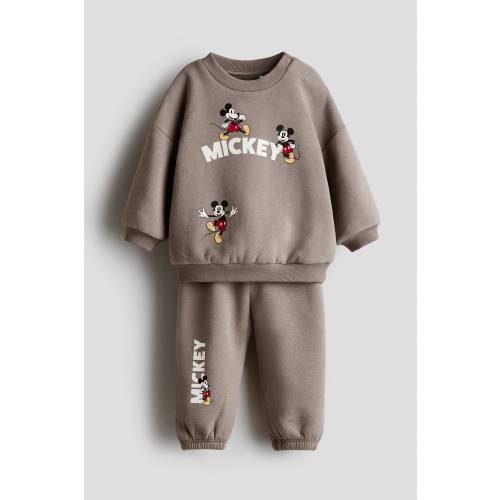 2-PIECE PRINTED SWEATSUIT