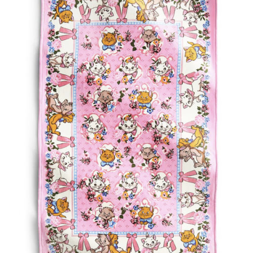 Vera Bradley x Disney Plush Throw Blanket the aristocats