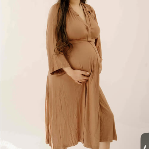 Lila Labor & Postpartum Gown in Caramel
