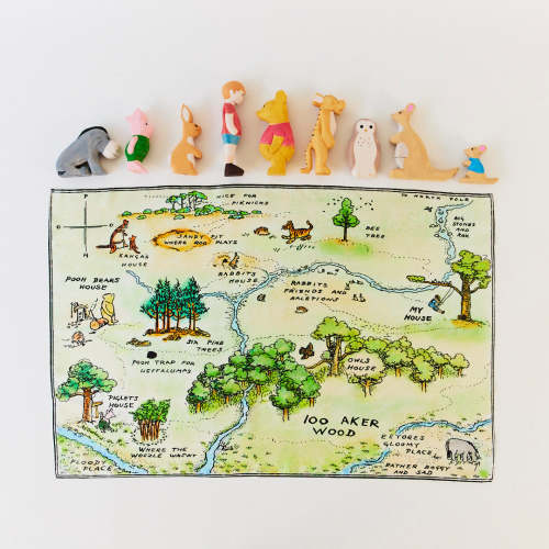 100 Aker Woods & Complete Wooden Friends Set