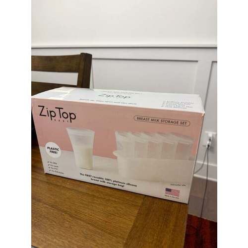 Zip Top Baby Reusable Breast Milk Storage Set with Freezer Tray