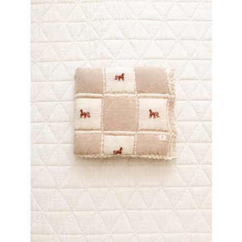 sunday quilt - pony
