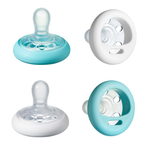 Tommee Tippee Breast-Like Pacifier, Skin-Like Texture, Symmetrical Design, BPA-Free Binkies, 0-6m, 4-Count