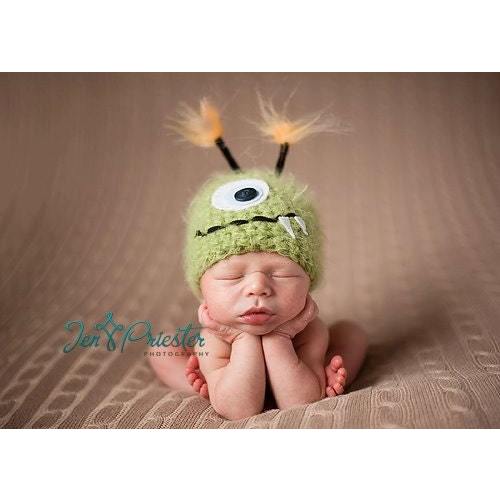 Baby Hat, Green Monster Hat, Newborn Baby Hat, Newborn Photo Prop, Photography Prop, Baby Photo Prop, Little Monster