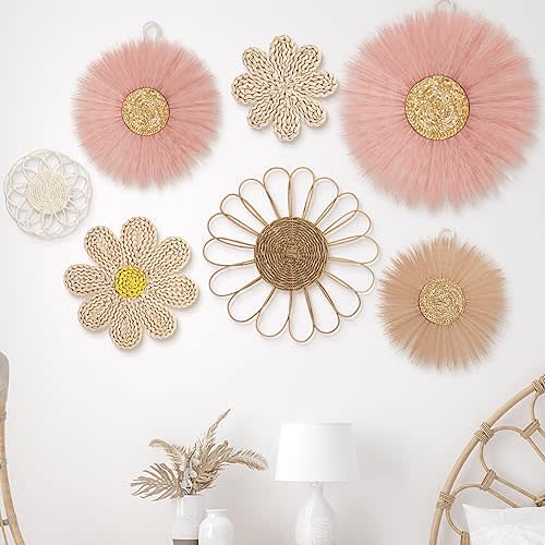 Chunful 7 Pcs Boho Wall Basket Decor Rattan Flower Wall Decor Nursery Daisy Flower Woven Macrame Hanging Flowers for Baby Kids Girls Farmhouse Bedrooms Living Rooms Kitchen Home (Dark Pink)