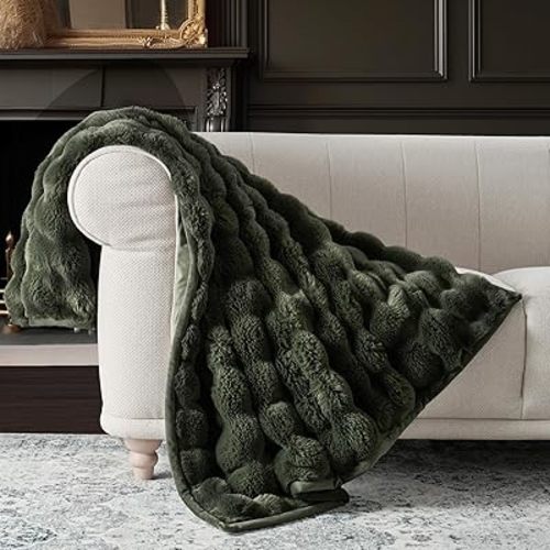 EverGrace Ultra Soft Luxury Fluffy Faux Rabbit Fur Throw Blanket, Thick Warm Bubble Throw for Bed, Cozy Plush Reversible Blankets for Couch, Chair, Sofa, Green, 60x80 Inches