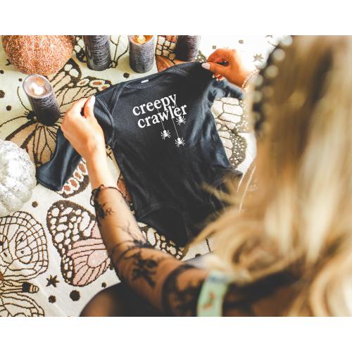 Creepy Crawler Bodysuit, Creepy Cute Goth Baby Clothes, Spider Witch Baby Shower, Spooky Season New Baby Gift, Creepy Mom Life