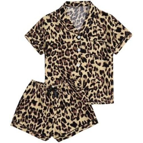 Verdusa Women's 2 Piece Pajama Sets Lightweight Fall Pajamas Cute Pj Set Button Shirt with Shorts Lounge Pjs