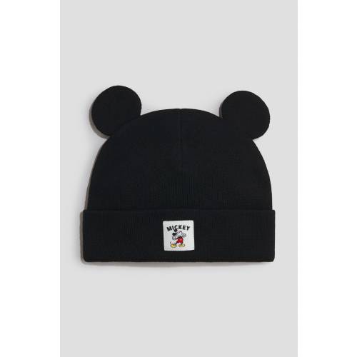 BEANIE WITH EAR APPLIQUÉ