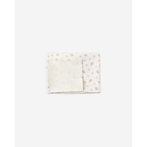 Woven Swaddle Winter Berry