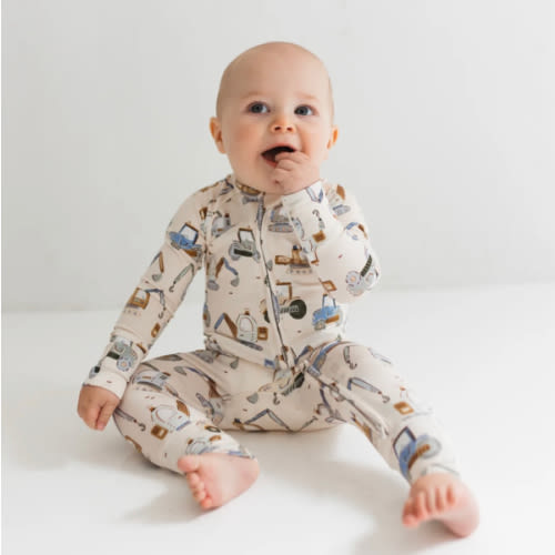 Little Excavator Zipper Romper – In My Jammers. Size: Newborn