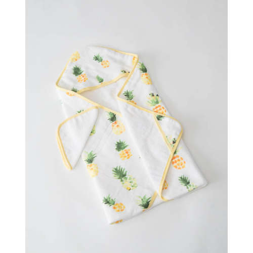 Little Unicorn Infant Hooded Towel & Washcloth Set | Pineapple