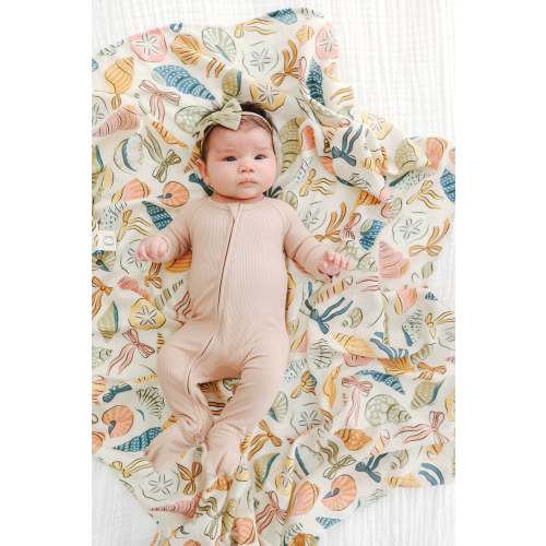 Coastal Bows Muslin Swaddle Blanket | Ellie Sue | Bamboo