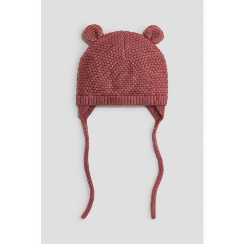 KNIT BEANIE WITH CHIN STRAP