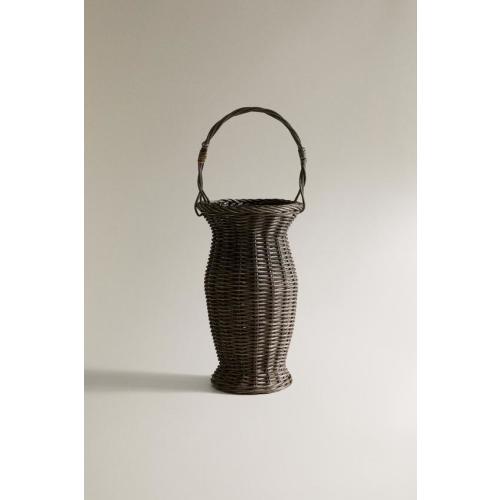 RATTAN BASKET VASE WITH HANDLE