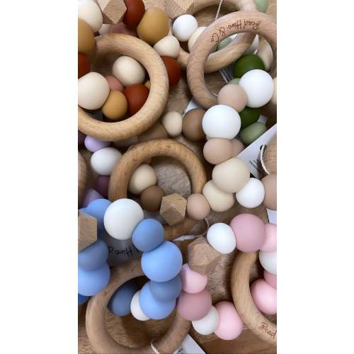 Teething Ring Rattle – Rosalyn + Rae