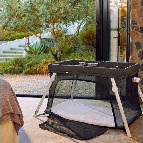 Lotus Travel Crib