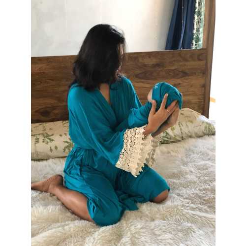 Mommy and Me Robe Swaddle Set: Matching family shirts, Blanket, Personalized Hat.