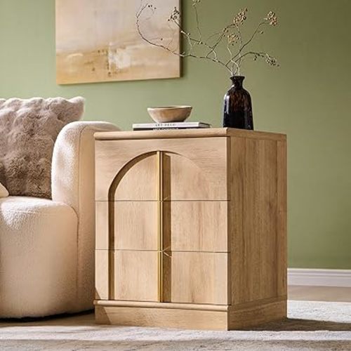 ACCOHOHO Modern Night Stand with Arched Panel, 18" Nightstand with Charging Station, Side Table with 3 Storage Drawers, Wood Square Bedside End Table for Bedroom Living Room, Natural Oak
