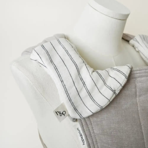 Hope & Plum, Lark Baby Carrier Drool Pads, Beargrass Pattern