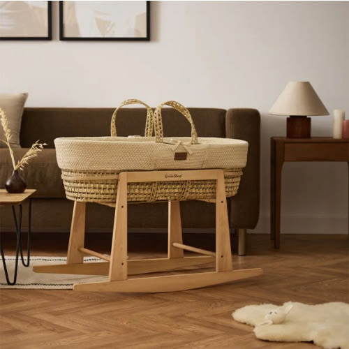 Organic Wheat Knitted Moses Basket, Mattress & Natural Rocking Stand L ‐ The Little Green Sheep