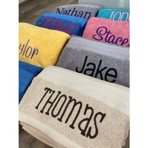 Personalized bath towel, embroidered towel, monogrammed bath towel, bathroom decor, towel with name