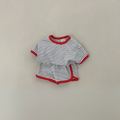 Kid 2-Piece Striped Lovely Set