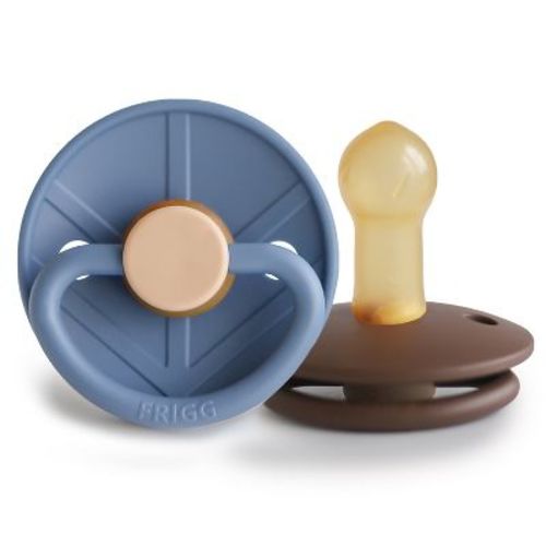 FRIGG Little Viking Natural Rubber Pacifier 2-Pack Cocoa/Olive 0-6 Months