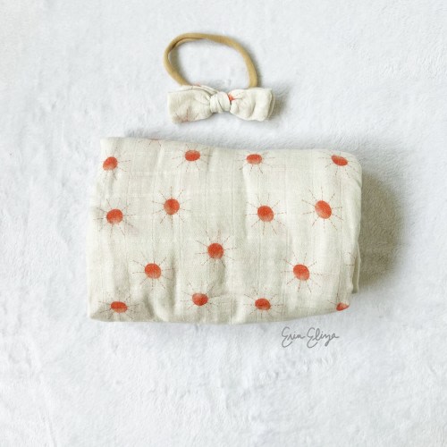 Sun Baby Swaddle Blanket with Bow: Gender Neutral Muslin