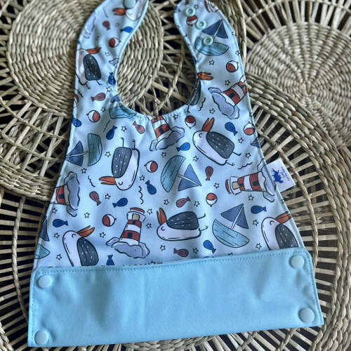 Bavette Imperméable Goéland & Phare – Crée Petite Mère