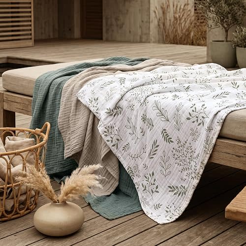 Muslin Swaddle Blankets for Newborn, 3 Pack Breathable Soft Receiving Blanket, Large 38 x 40 inches Swaddle Wrap Burping Clothes, Essentials Infant Shower Items, Toddler Gift (Cute Flower)