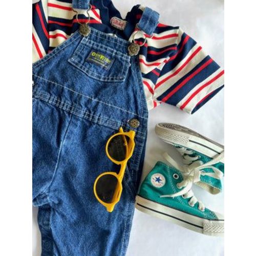 Some classic Oshkosh overalls that will fit sometime between 8 - 18 months. Just for fun ✨