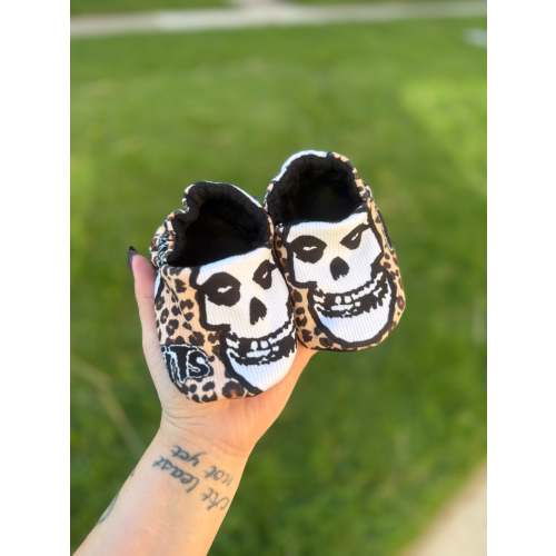 Leopard Skulls Baby Booties – Kitten Frostt