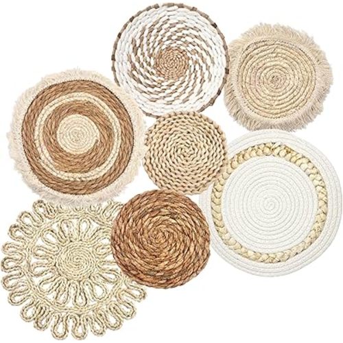 Set of 7 Boho Wall Baskets, Wall Hanging Rattan Decor, Flat Round Woven Water Hyacinth Corn Husk Farmhouse Handmade Macrame Hanging Woven Baskets for Living Room Bedroom Dining Room - Light Color