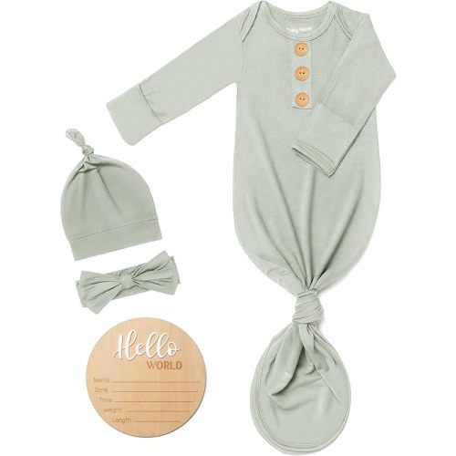 Soft Baby Knot Gown 0-3 Months, Newborn Announcement Sleepers With Mitten Cuffs and Personalized Wooden Name Tag