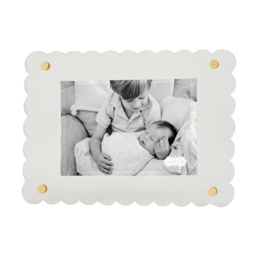 Clear Scalloped Acrylic Frame