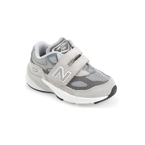 Kids' 990 v6 Sneaker