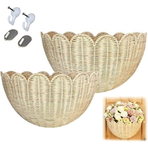 Set of 2 Scalloped Woven Rattan Wall Hanging Baskets, Decorative Wall Storage Baskets for Nursery, Bathroom, Kitchen, Farmhouse & Entryway Decor