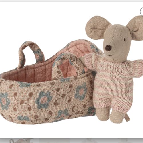 Baby mouse in carry cot - Rose - Maileg USA